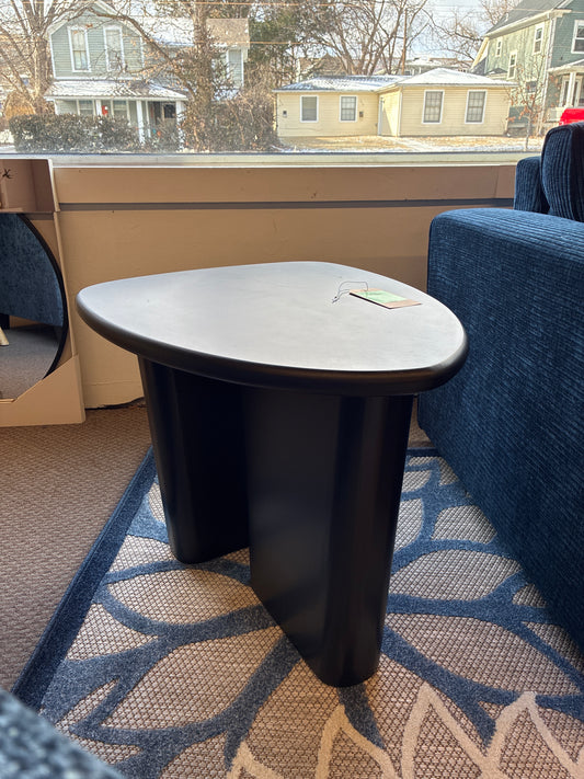 Alala End Table in Black | Retail Price: $230