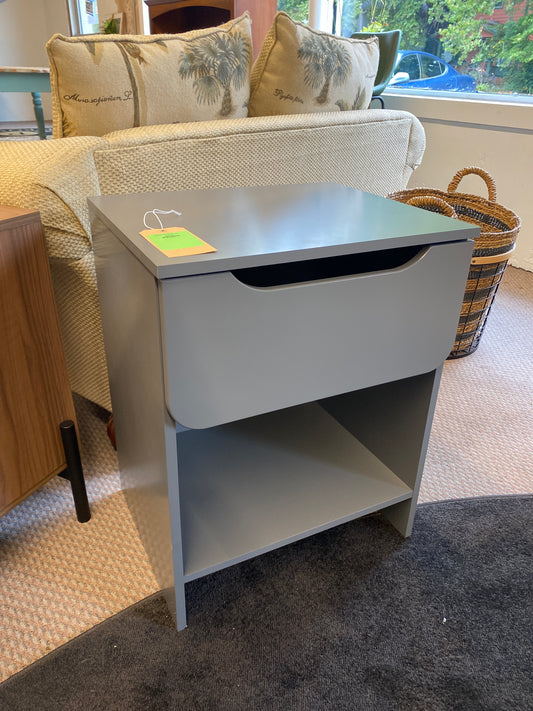 Simple Modern 1-Drawer Nightstand | Retail Price: $59