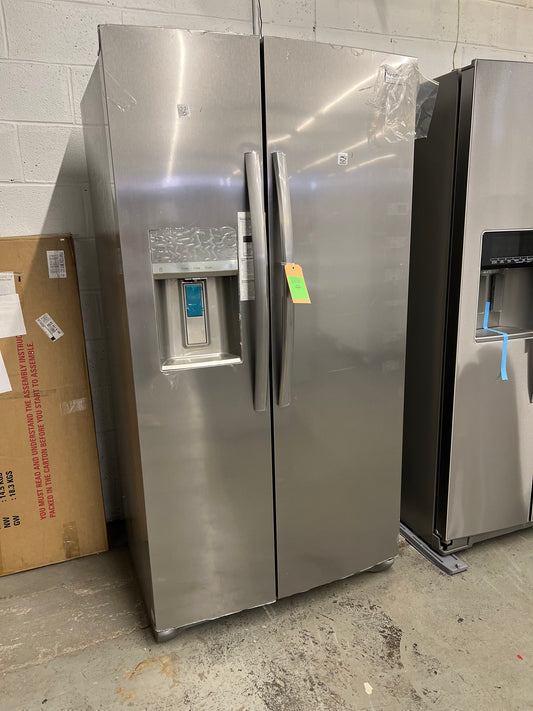 Frigidaire Gallery 25.6-cu ft Side-by-Side Refrigerator with Ice Maker, Water and Ice Dispenser (Fingerprint Resistant Stainless Steel) ENERGY STAR Retail: $1299