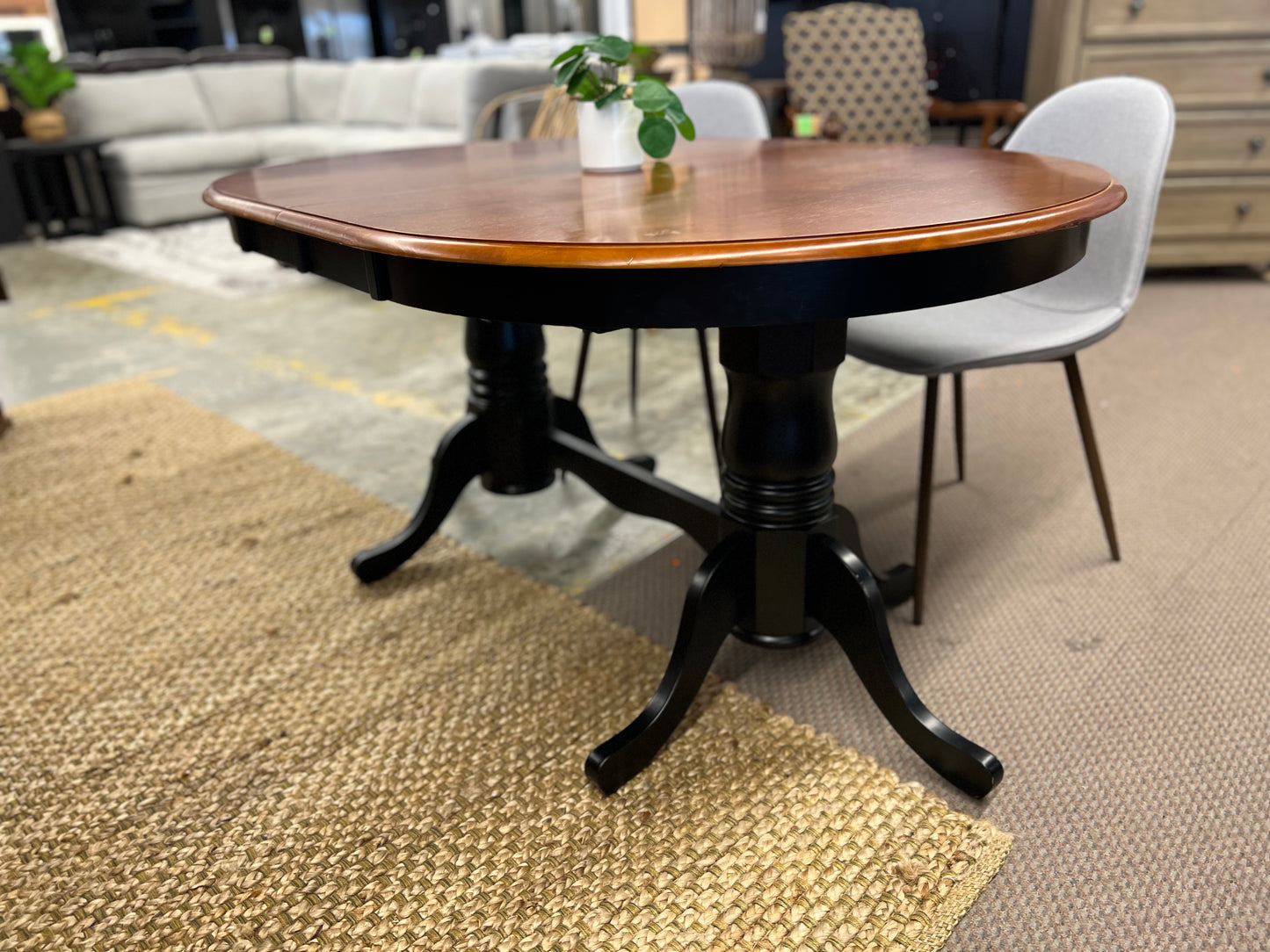 East West Furniture PVT-BLK-TP Plainville Modern Dining Table - an Oval Kitchen Table Top with Butterfly Leaf & Double Pedestal Base, 42x 59-78 Inch, Black & Cherry Retail: $577 Amazon AS IS DAMAGE ON ONE SIDE