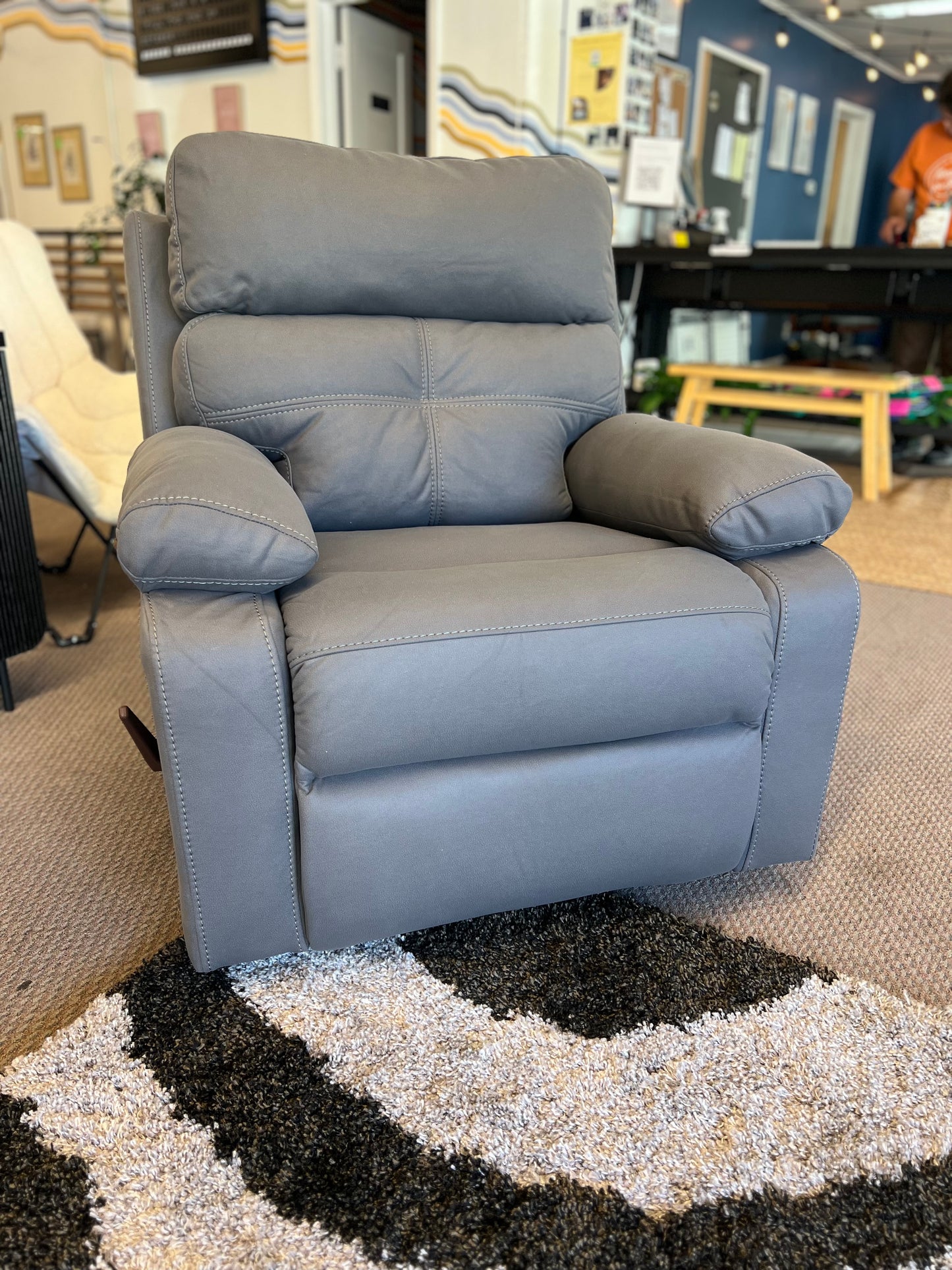 Porschia Recliner Retail: $405+