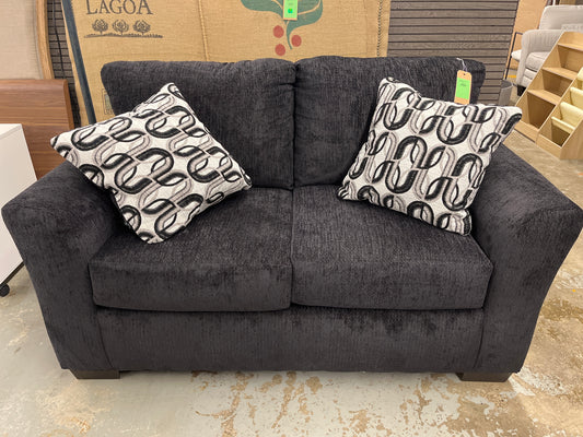 Obsidian Black Loveseat | Retail Price: $721.875