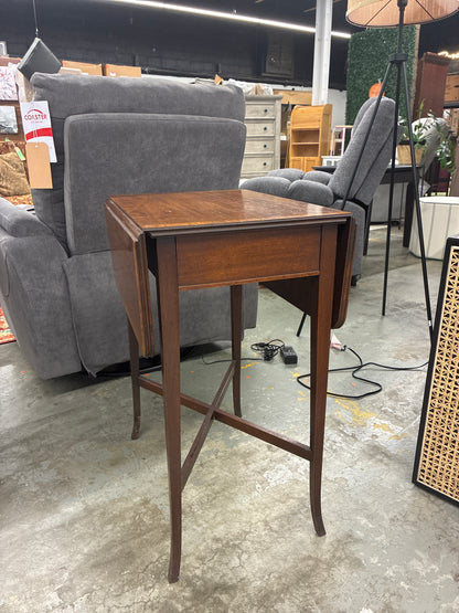 Mahogany 1 Drawer Federal-Style Drop-Leaf Side Table *donated