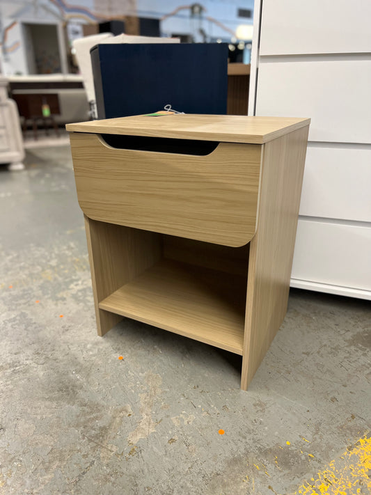 Domm Modern 1-Drawer Nightstand Retail: $60