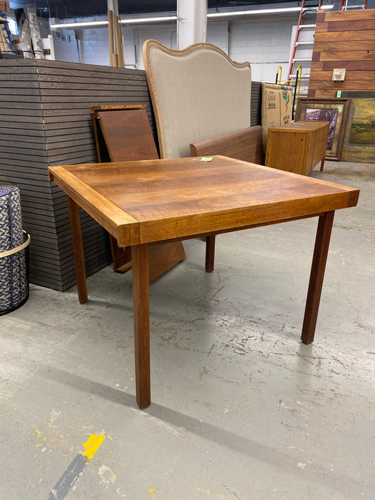 Gorgeous, Unique 29 in H Wooden Table with Extendable Leaves Antique  *donated