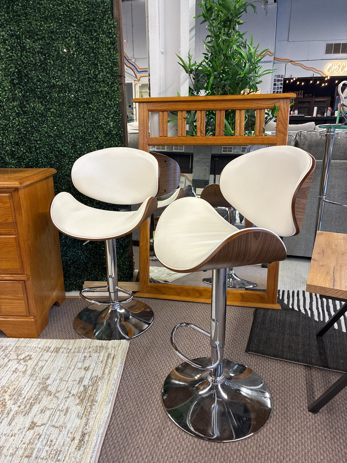 Set of 2 MCM Adjustable Height Bar Stools *donated
