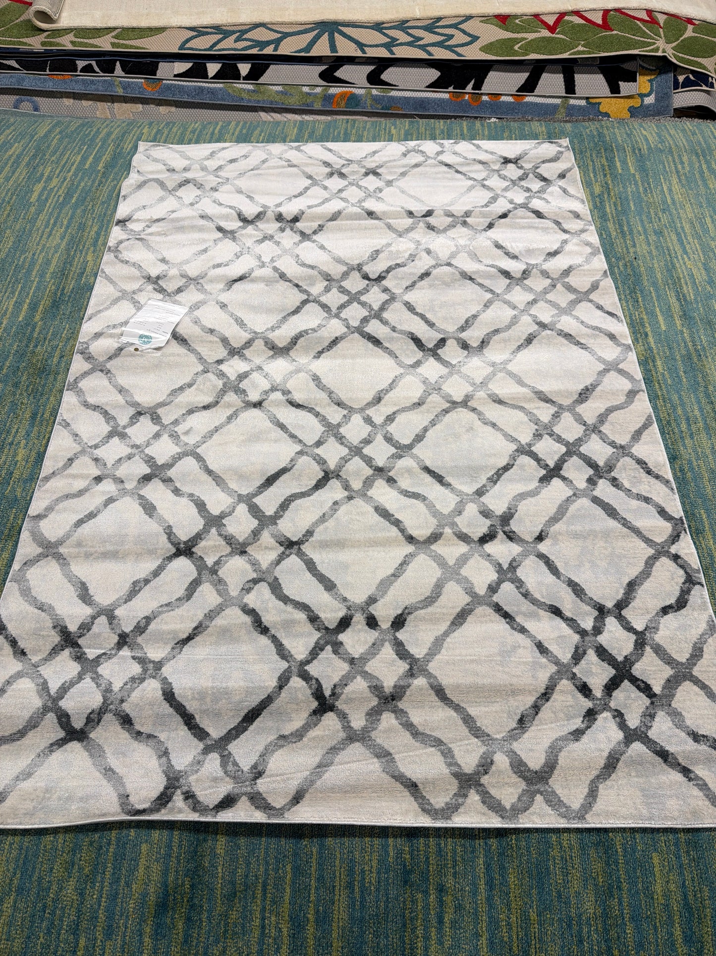 Martha Stewart Designer Area Rug — Ivory/Grey, 5x7 (Retail $168) - 14269