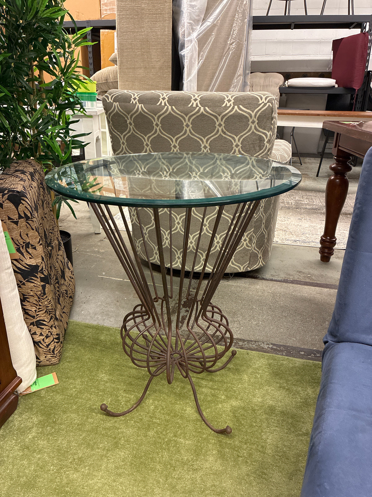 Round Metal and Glass Side Table *donated