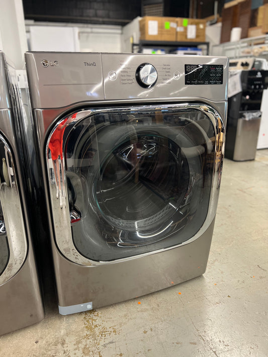 LG 9.0 cu. ft. Mega Capacity Smart Wi-Fi Enabled Front Load GAS Dryer with TurboSteam and Built-In Intelligence Retail: $1599