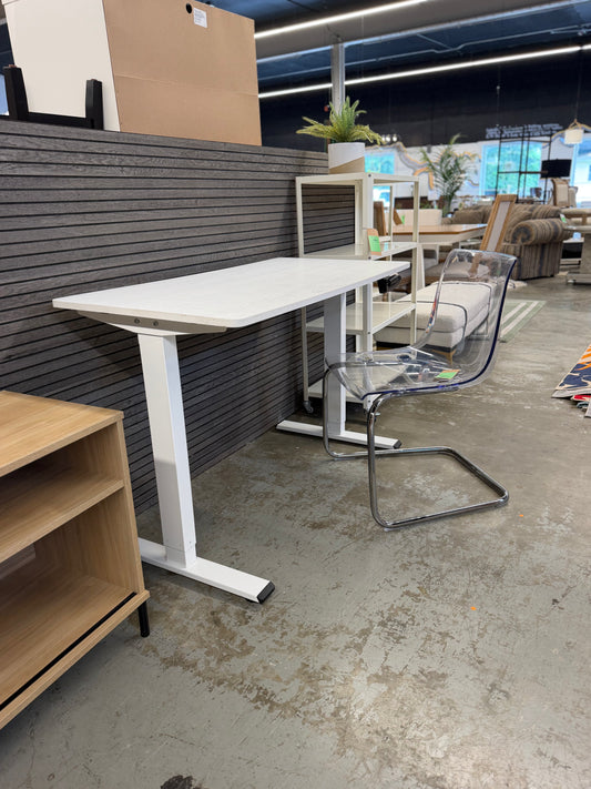 Adjustable Height Desk *donated USED CONDITION