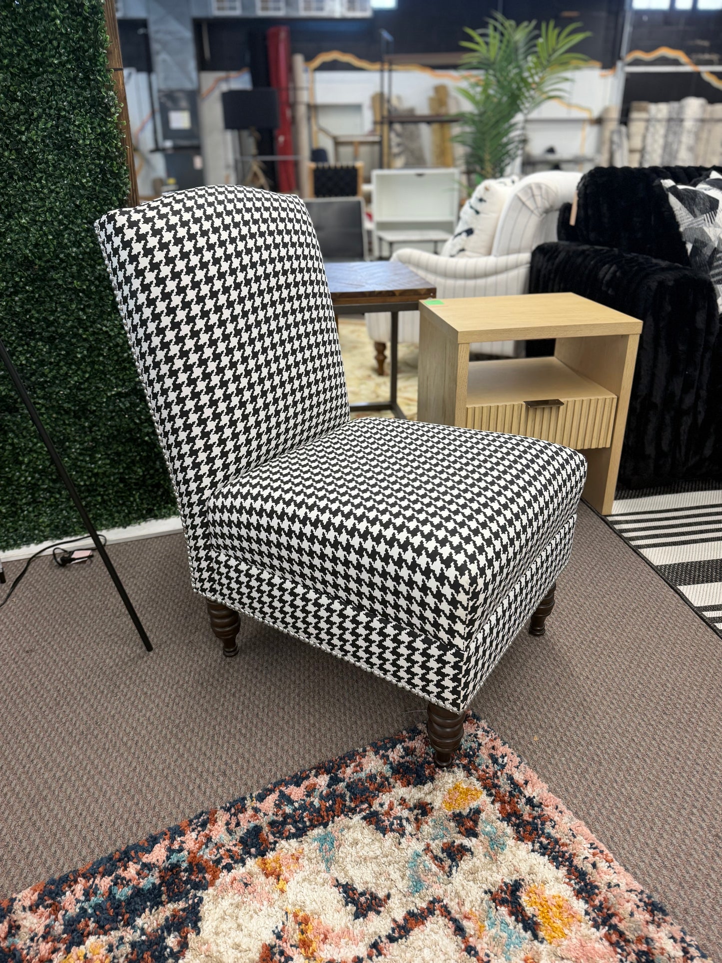 Hounds Tooth Side Chair *donated