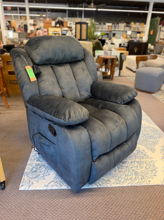 Manual Recliner with Massage