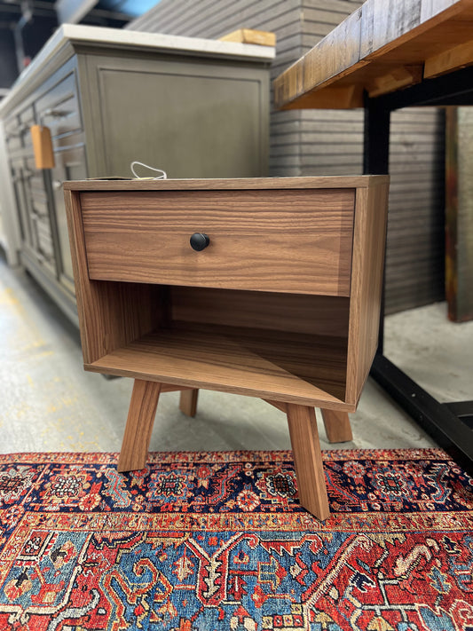 Simple Modern 1-Drawer Nightstand - Riviera | Retail Price: $69