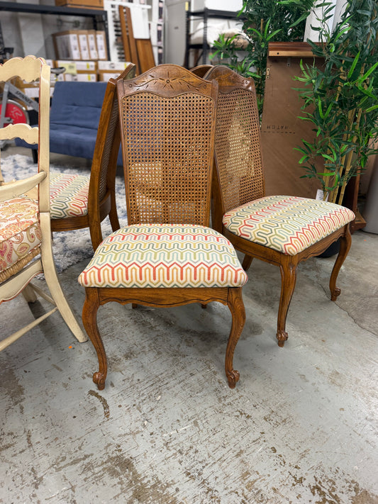 Set of 4 Armless Dining Chairs *donated