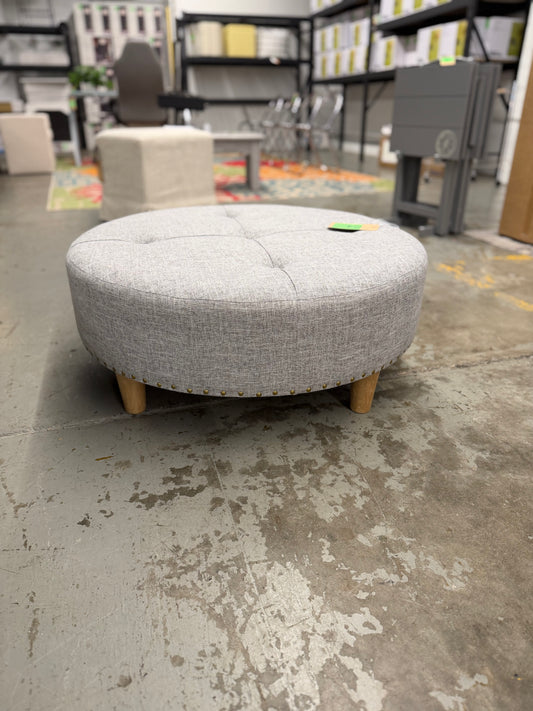 Baxton Studio Vinet Natural Wood Cocktail Ottoman Gray: Modern Upholstered Round Coffee Table, 250lb Capacity | Retail Price: $113.99