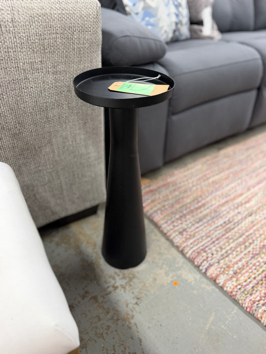 Alester Round Smooth Metal Drink Table Black - Threshold™ Retail: $60