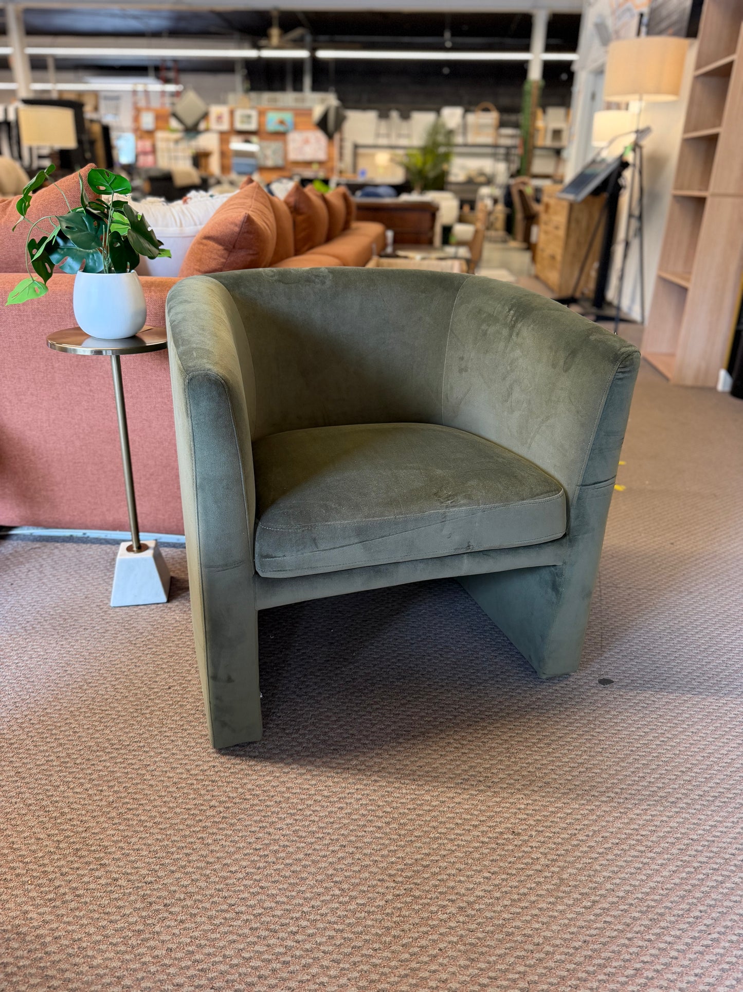 Vernon Upholstered Barrel Accent Chair Retail $350