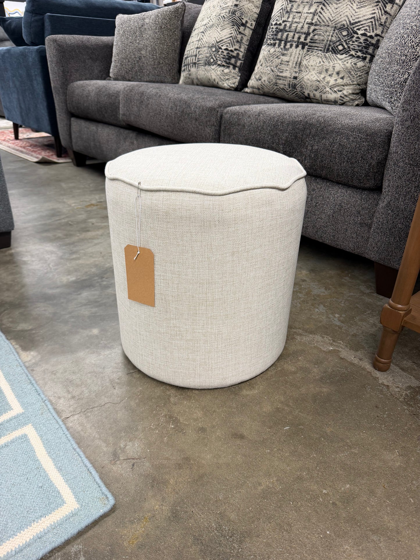 Scalloped Ottoman Beige