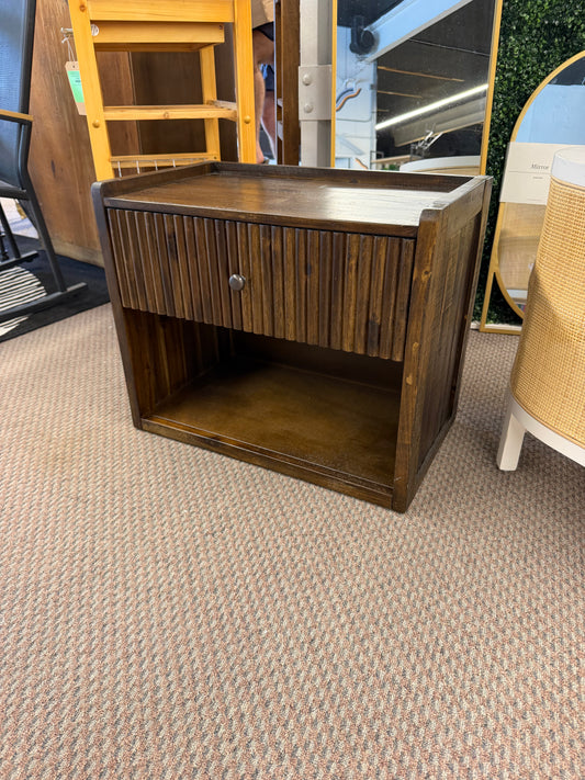 1 Drawer Nightstand Modern *donated