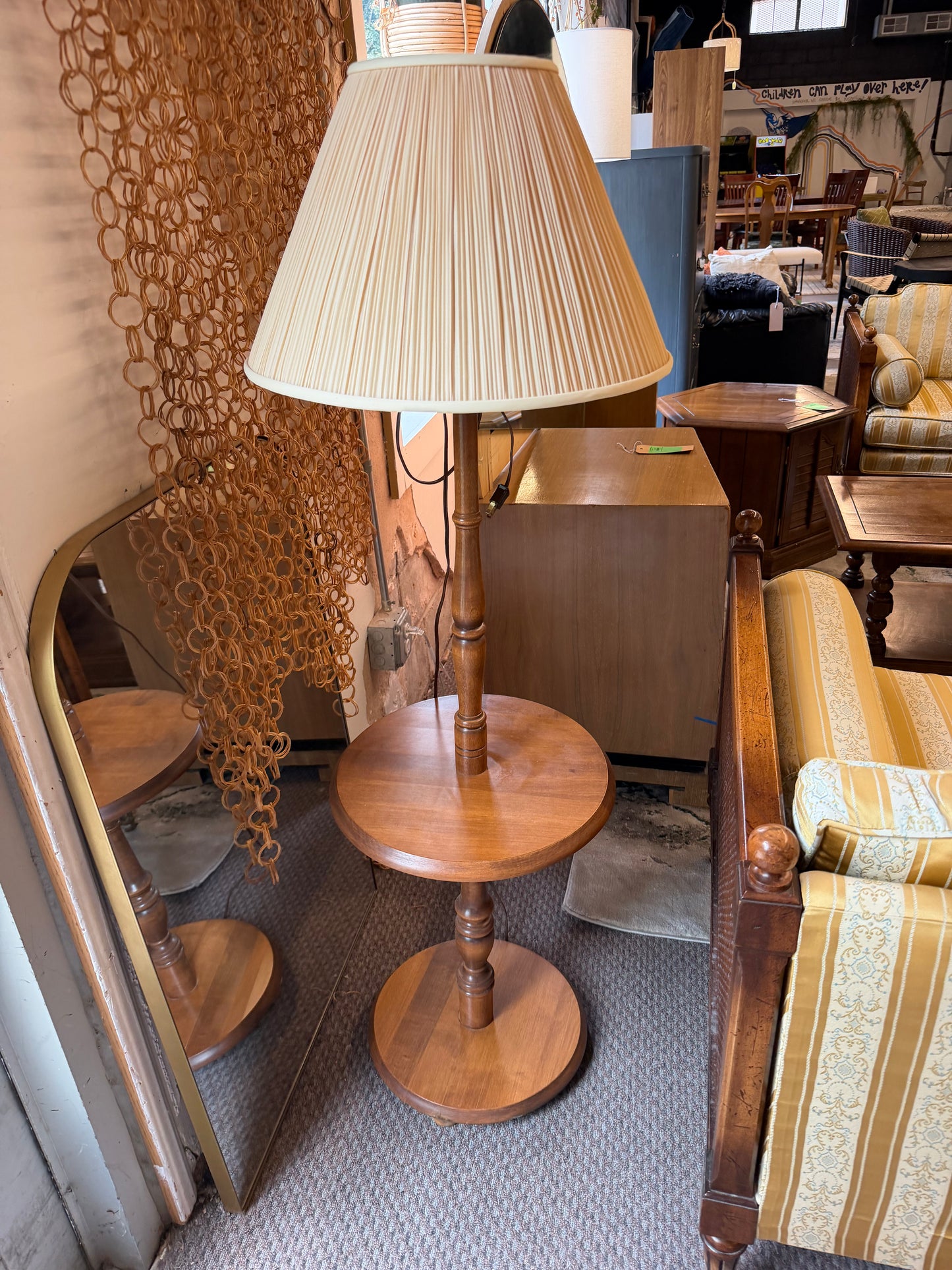 Vintage Lamp Side Table *donated