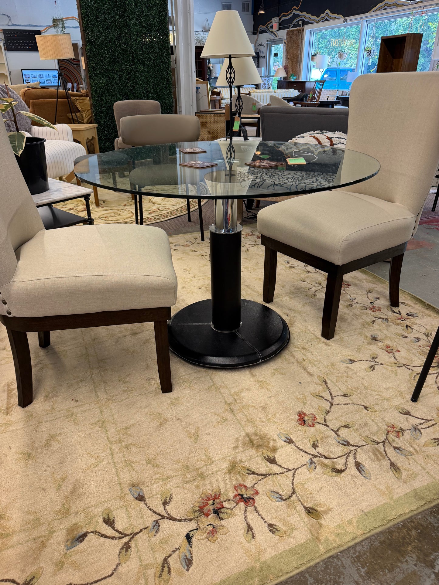 Glass Round Table *donated