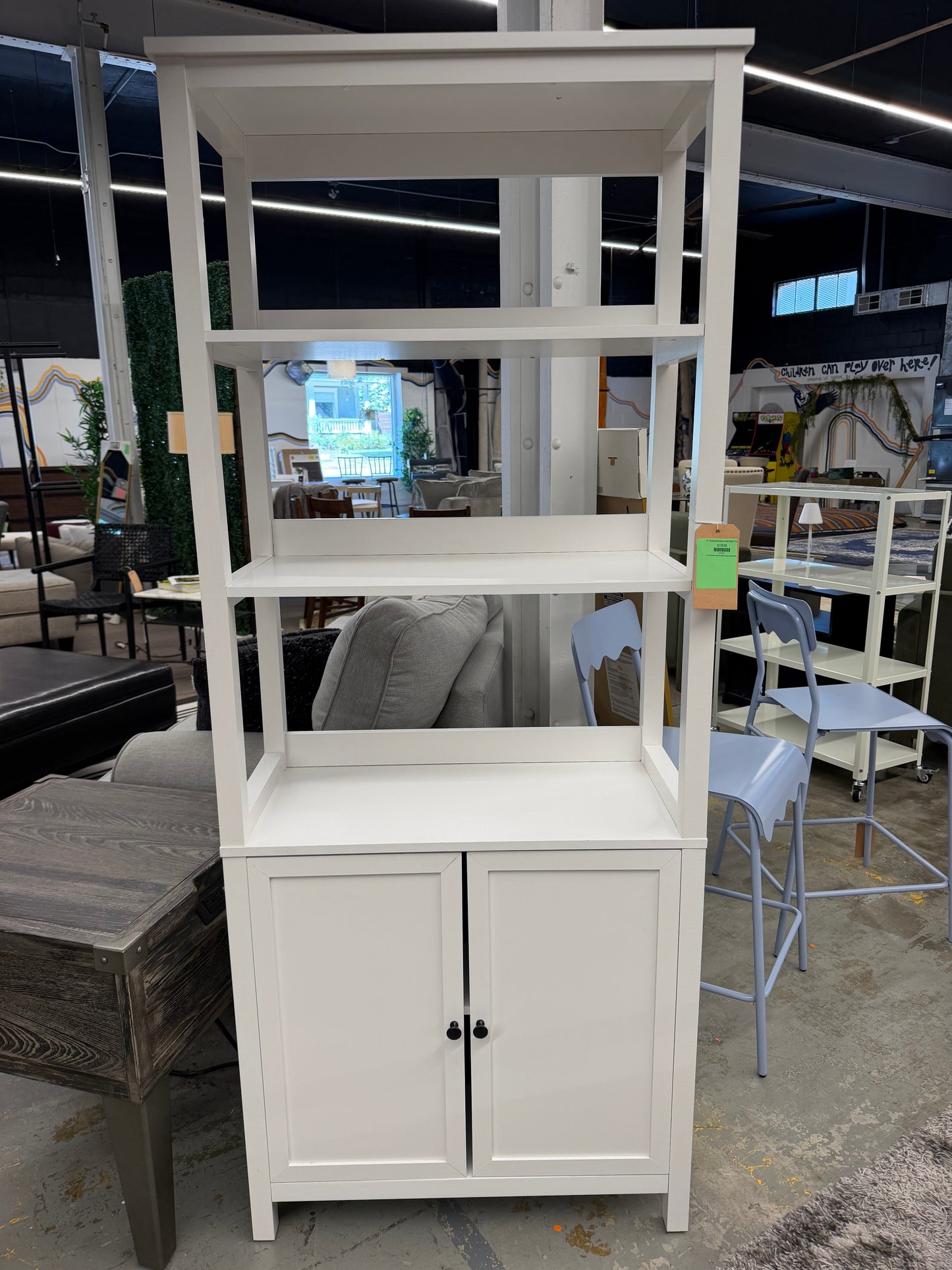 Traditional Storage TV Stand with Doors and Shelves for TVs up to 65" Classic White Retail: $175