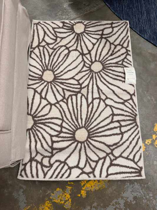 Maples 2 x 3 Accent Mat Retail: $20