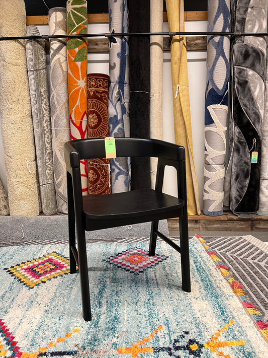 Ezra Modern Solid Wood Rounded Back Dining Chair - Black (Set of 2) | Retail Price: $200