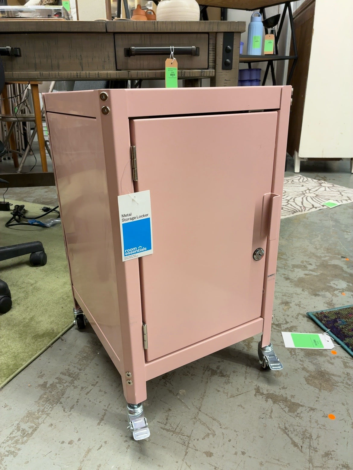 Pink Room Essentials rolling metal locker with locking door and wheels