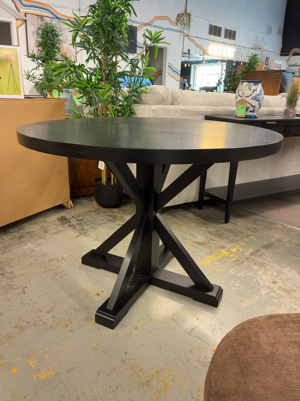 Threshold Litchfield 42-inch black round dining table