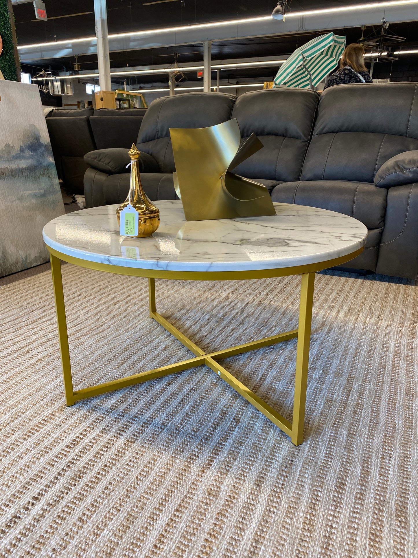 Best Choice Products 36in Faux Marble Modern Round Living Room Accent Coffee Table w/ Metal Frame (Retail Price: $150)