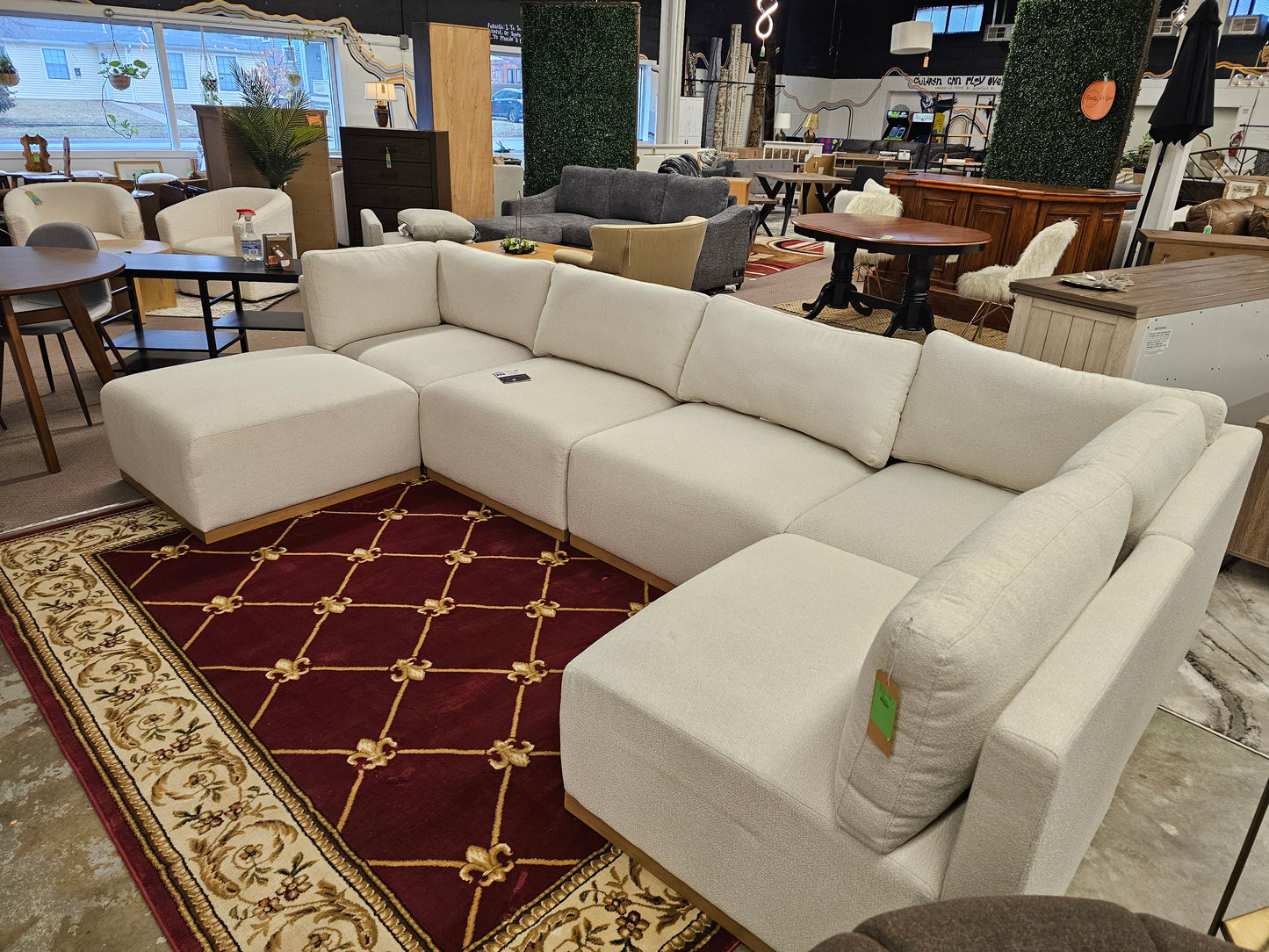 Henredon Murphy Fabric Modular Sectional with Ottoman - Retail Price: $1999.99