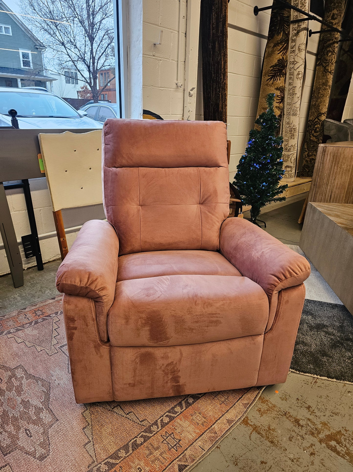 Guderian Upholstered Recliner (Retail Price: $240)