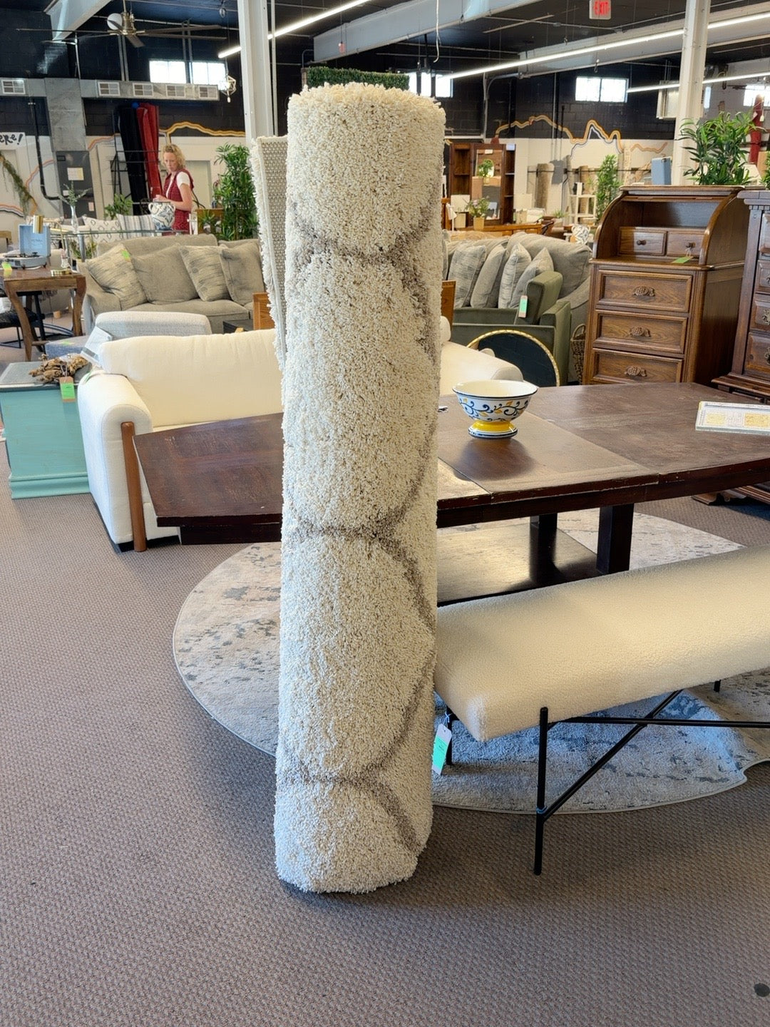 Safavieh Hudson Shag ivory and beige rug in showroom